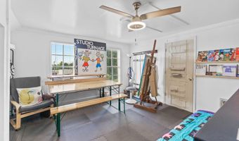 1748 Georgia St, Alford, FL 32420