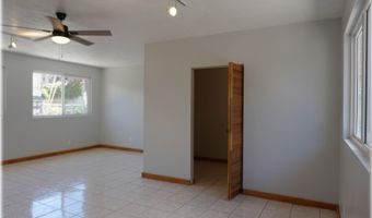 1009 Rawlins Ln, Honolulu, HI 96817
