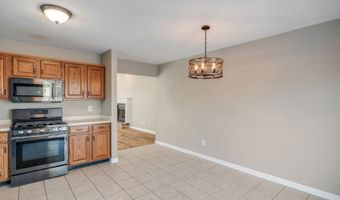 8178 Captain Dr, Avon, IN 46123