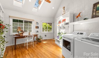43 Martindale Rd, Asheville, NC 28804