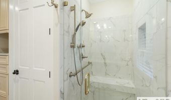 16 S Sassafras Ct, Highlands, NC 28741