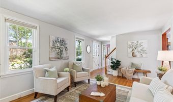 3 Indigo Rd, Barrington, RI 02806