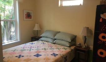 123 Ave L, Apalachicola, FL 32320