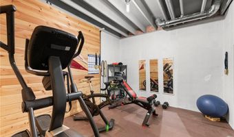 1812 N 150th St, Basehor, KS 66007