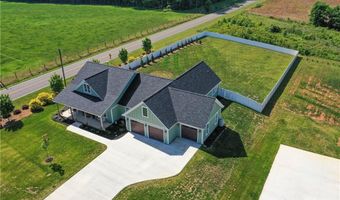 107 Meeting House Ln, Advance, NC 27006