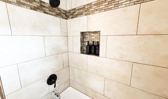 2626 SE 13th Ave, Aberdeen, SD 57401