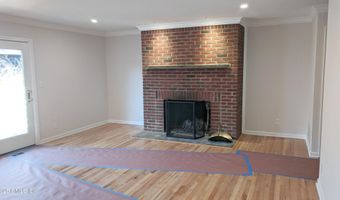 82 Cos Cob Ave, Cos Cob, CT 06807