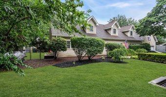 266 Orchard Ave, Belford, NJ 07718