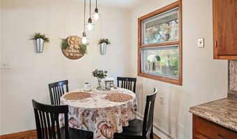 2239 Springfield Center Rd, Akron, OH 44312