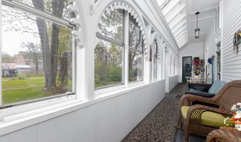 38 Elm St, Charlestown, NH 03603