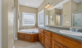 1205 N Dewey, Auburn, IN 46706