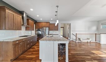 2908 NW Sharmin Dr, Ankeny, IA 50023