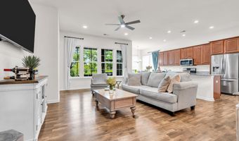 3 Raccoon Ln, Barnegat, NJ 08005