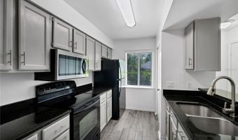 196 RIVERBEND Dr 102, Altamonte Springs, FL 32714