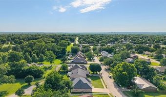 5513 Woodland Rd, Bartlesville, OK 74006
