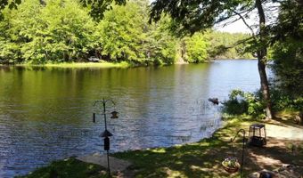 11 N Shore Rd, Chester, NH 03036