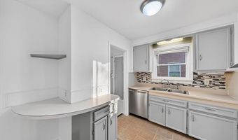 9006 Quandt Ave, Allen Park, MI 48101