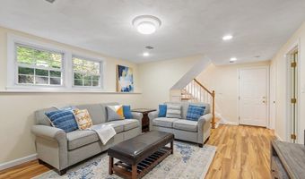 16 Patriots Rd, Acton, MA 01720