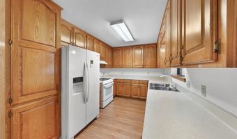 239 E College St, Alba, TX 75410