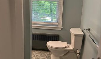 100 Forge Rd, North Kingstown, RI 02852