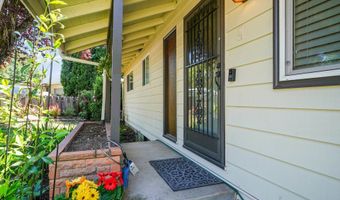 7360 SE IMPERIAL Ct, Milwaukie, OR 97222