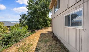 1179 N Main St, Ashland, OR 97520