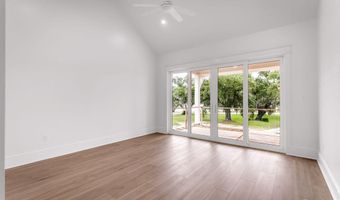 642 N Beach Blvd, Bay St. Louis, MS 39520