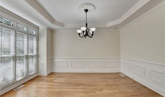 1050 Beacon Hill Xing, Alpharetta, GA 30005