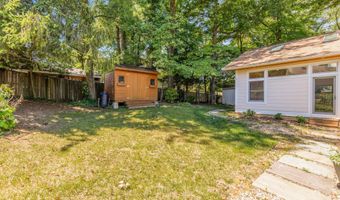 8407 GEORGIAN Way, Annandale, VA 22003