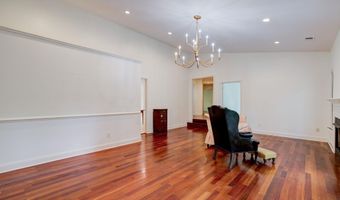 8 Cedar Pl, Camden, SC 29020