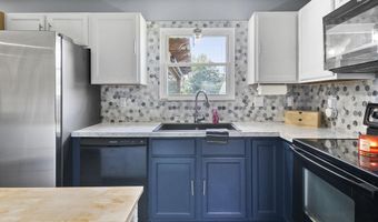 44 Ashton Dr, Ashville, OH 43103