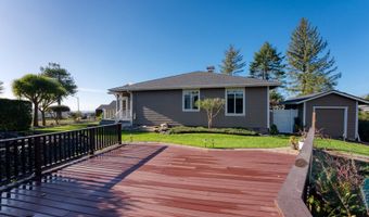 96546 SUNRIDGE Ter, Brookings, OR 97415