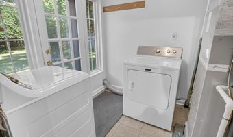 7803 MARBURY Rd, Bethesda, MD 20817