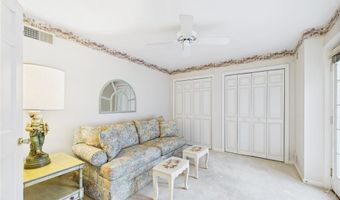 102 Pine Glen Dr, East Greenwich, RI 02818
