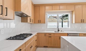 78 Shafter Ave, Albertson, NY 11507
