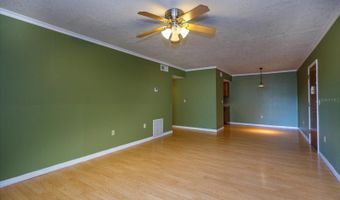 908 LAKE DESTINY Rd E, Altamonte Springs, FL 32714