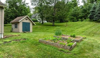 156 Sherwood Cir, Brattleboro, VT 05301