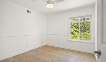 2325 Parkway Dr, Camarillo, CA 93010