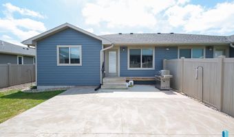 2714 E Sunburst Dr, Brandon, SD 57005