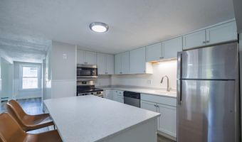 27 Flanders St, Auburn, ME 04210