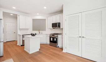 16702 TORTOLA Dr, Accokeek, MD 20607