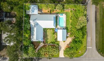 121 14th St, Apalachicola, FL 32320