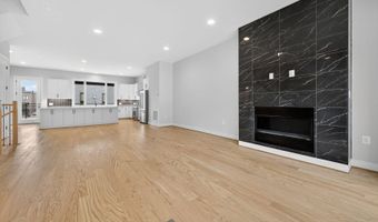 7027 RENITA Ln, Bethesda, MD 20817