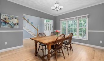 15 Sophia Cir, North Kingstown, RI 02852