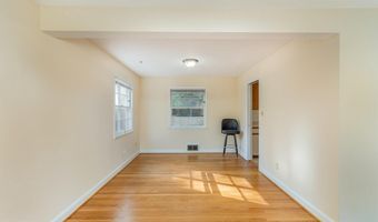 5852 LOWELL Ave, Alexandria, VA 22312