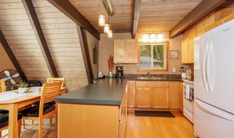 10252 LAKEVIEW Dr, Birkenfeld, OR 97016