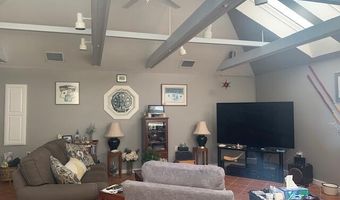48 13th St, Bangor, ME 04401