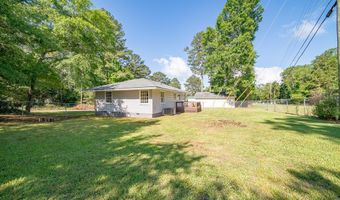 35 DOGWOOD St, West Point, GA 31833