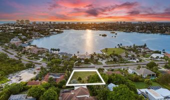 761 S BARFIELD Dr, Marco Island, FL 34145