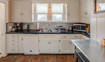 1620 Clawson St, Alton, IL 62002